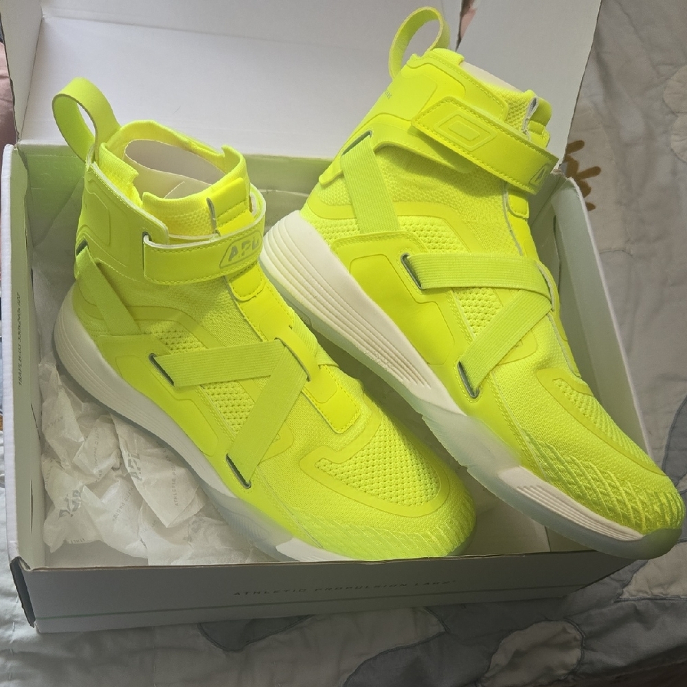 Athletic Propulsion Labs "Super Future" HighTops Sneakers Mens 9/ Women 10.5